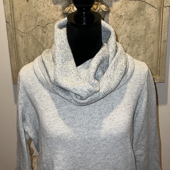 J. Crew heather gray cowl neck sweatshirt Sz L cotton blend front pockets - Picture 2 of 8